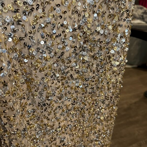 Mac Duggal Size 2 Sequin One Shoulder Gown Gold Silver High Slit Dress 10729 - Picture 5 of 9